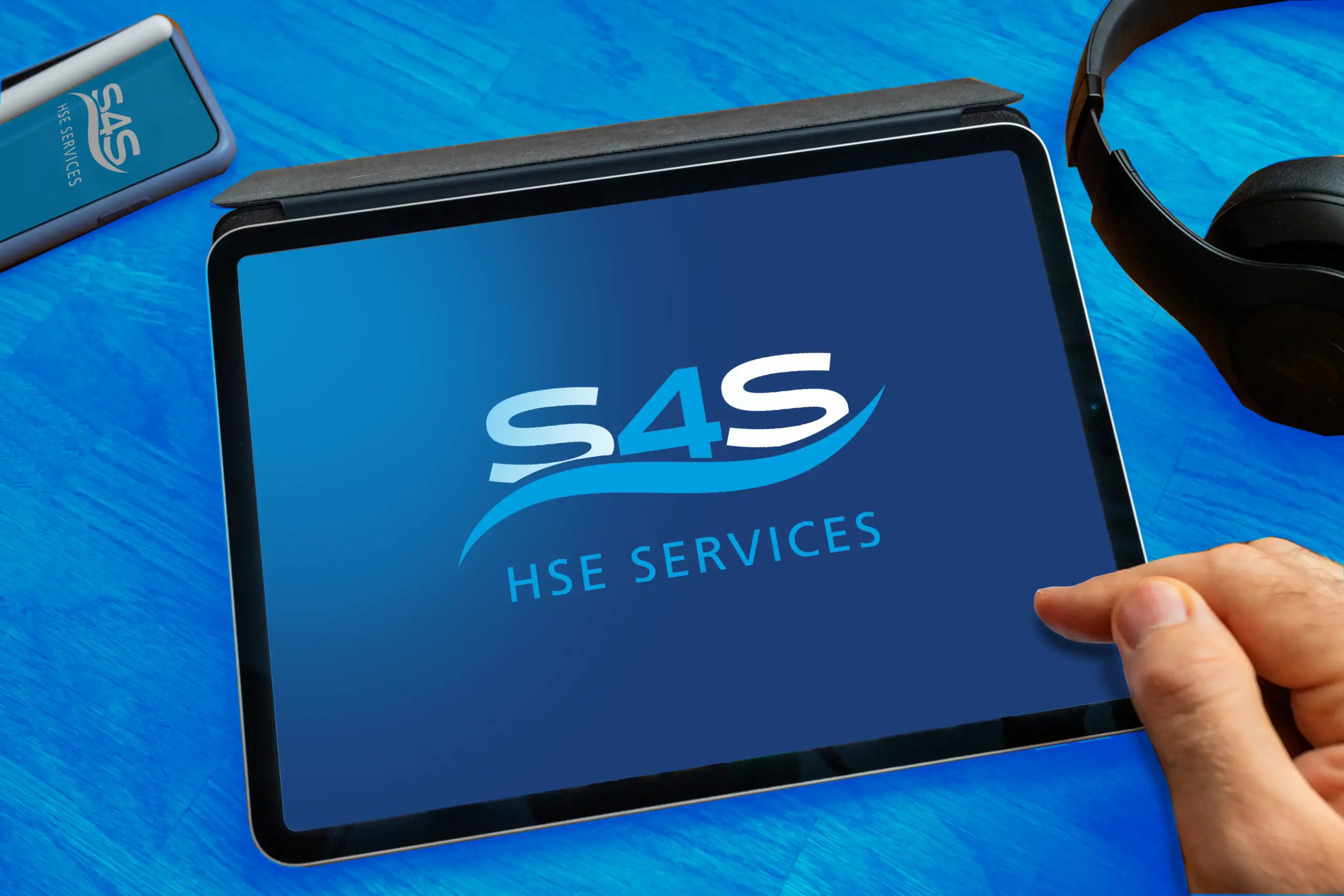 S4S - Corporate Design // Logo-Design // Website